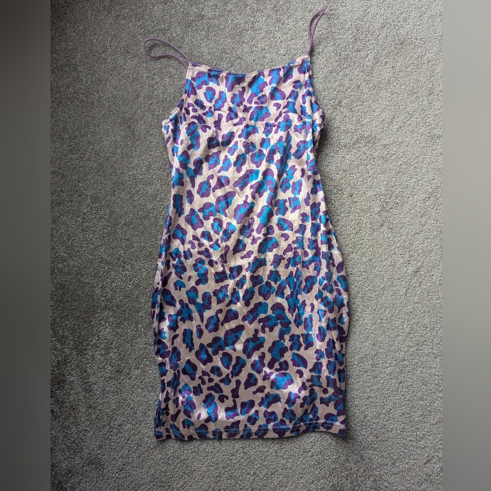 Velvety blue & purple leopard print pink dress